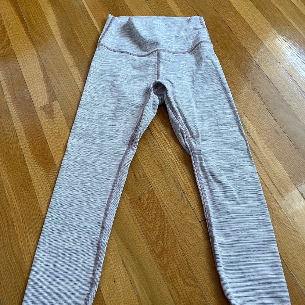 Lululemon leggings pink